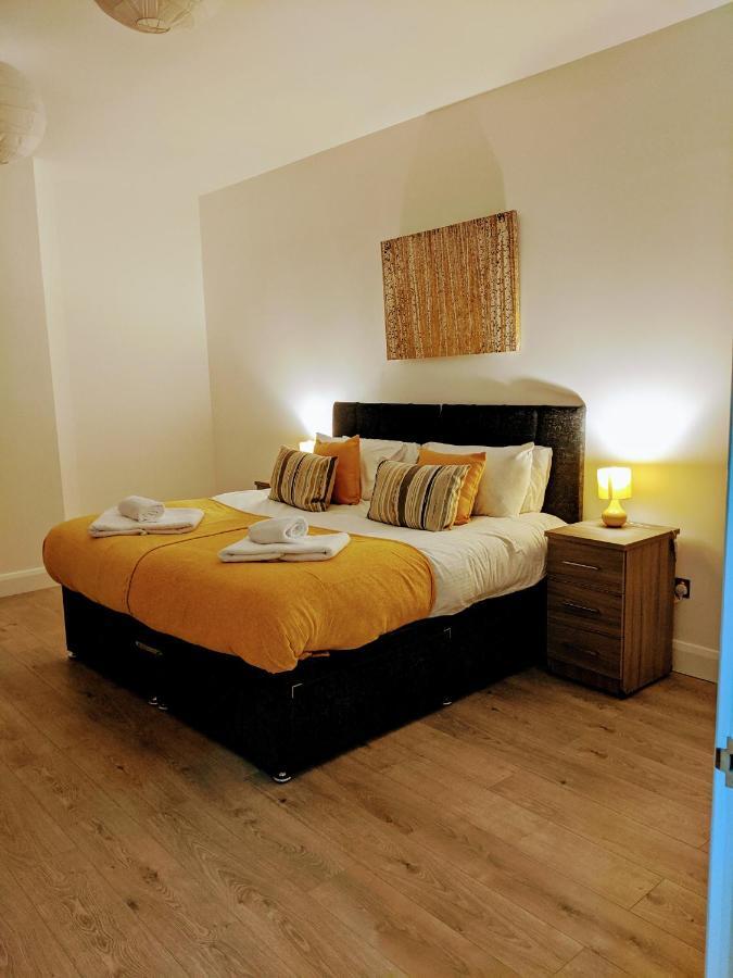 Ferienwohnung Sapphire House Telford Exterior foto